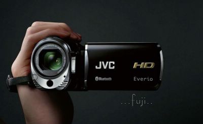 «ö¤U©ñ¤j JVC³Ç°¶¥@GZ-HM550°ªµe½è°O¾Ð¥d¦¡¼Æ¦ìÄá¼v¾÷ ²£«~·Ó¤ù